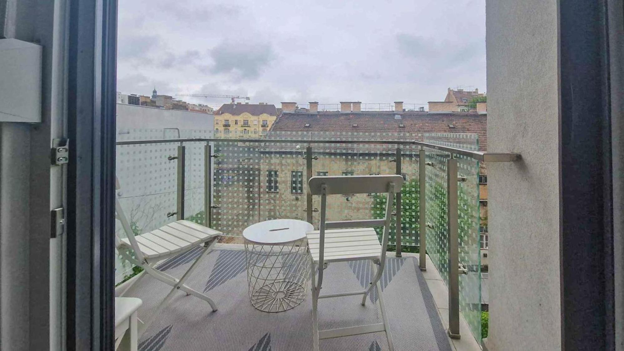 Dob36 Apartment With Free Private Parking And Balcony Budapest Exterior photo
